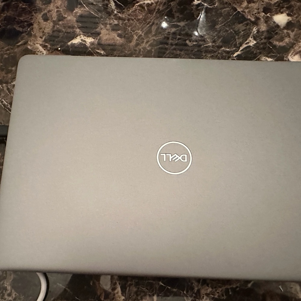 Dell Outlet Latitude 13 - 3340 Refurbished - Picture 2 of 7
